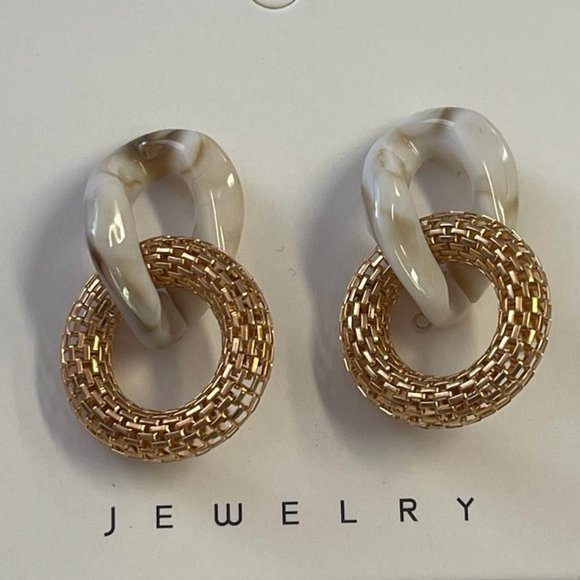 White and Gold Acrylic earrings - Picture 3 of 5
